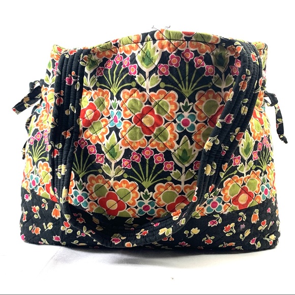 Quilted Floral Tote Bag, Vegan Friendly, Cottage, Prairie. - Picture 6 of 11